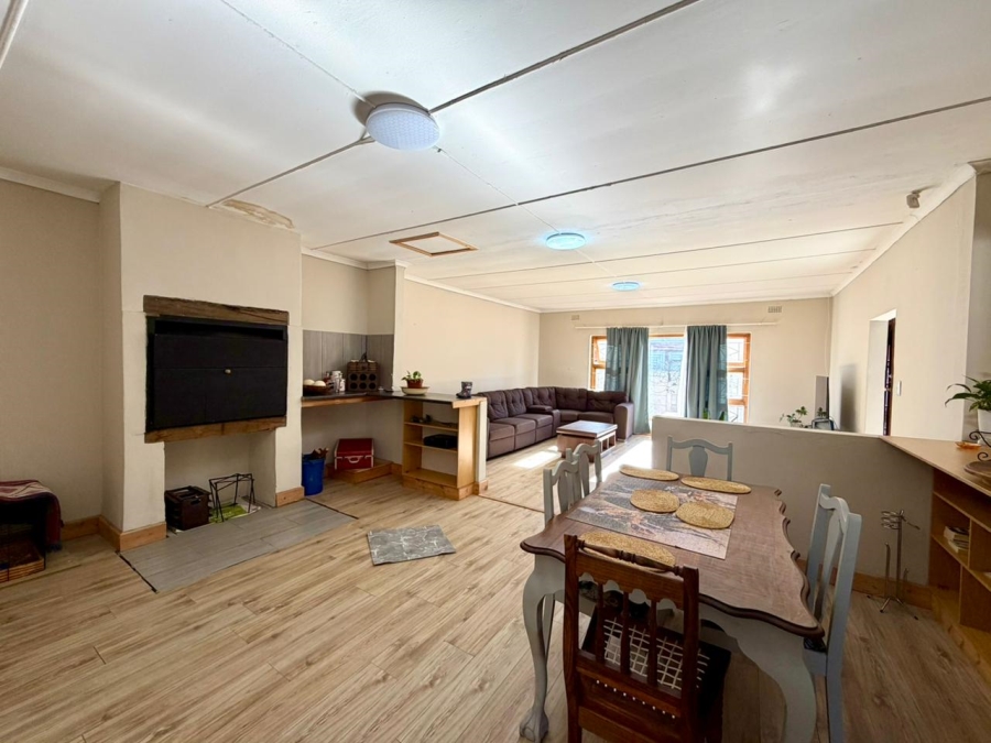 7 Bedroom Property for Sale in Oudtshoorn South Western Cape